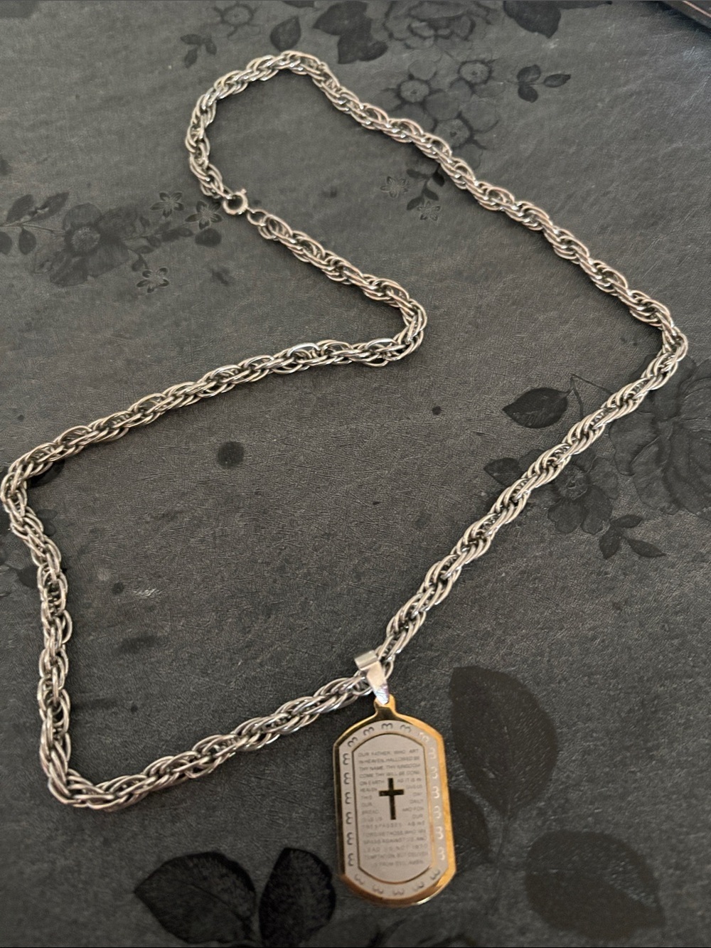 VINTAGE STAINLESS STEEL RELIGIOUS CROSS OUR FATHER PRAYER 25" NECKLACE